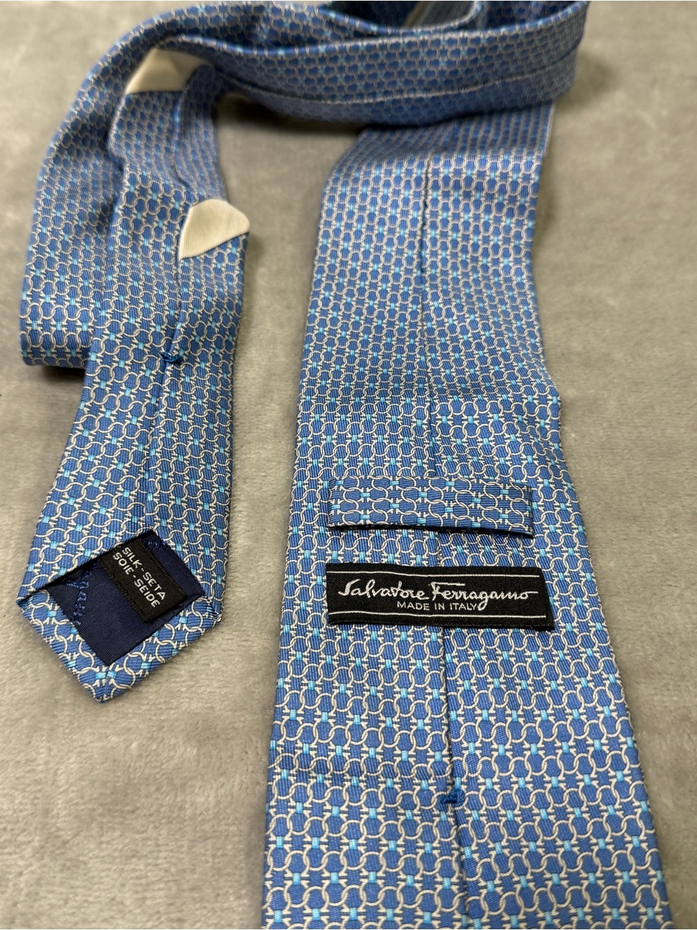 Salvatore Ferragamo Men's Blue 100% Silk Designer Tie Geometric - Picture 3 of 3